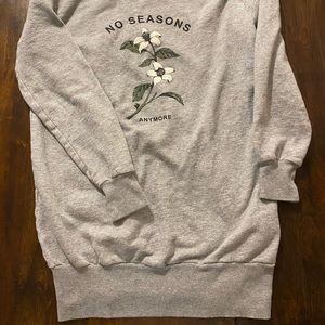 Shana Grey Crewneck Flora Print size medium